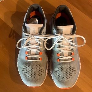 Cloud X women’s tennis shoes. Alloy/Lilly size 9 1/2